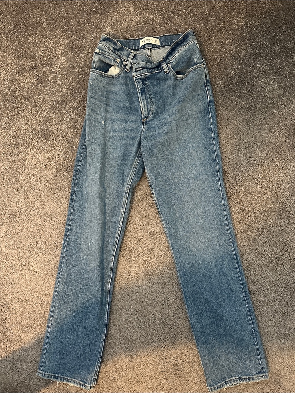 Abercrombie High-Rise 90s Straight Jeans - Light Blue